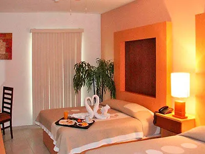Hotel Real Сапопан