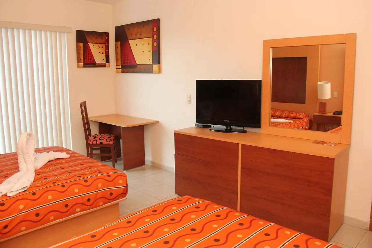 Hotel Real Сапопан 4*,  Мексика