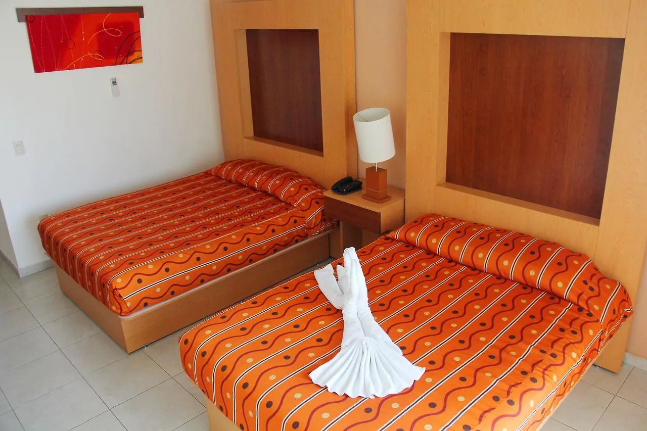 Hotel Real Сапопан