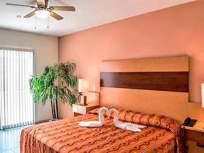Hotel Real Сапопан